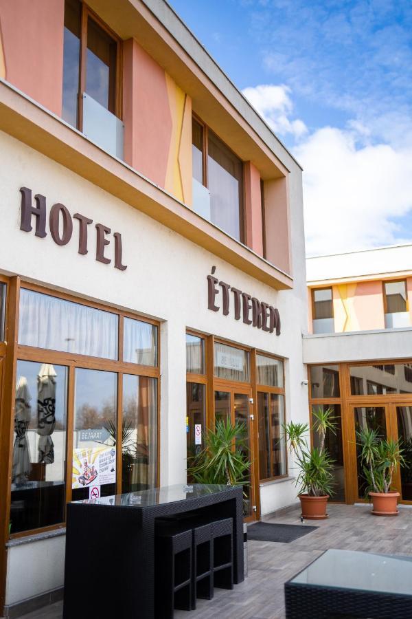 Dabas Hotel Exteriör bild